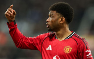 Amad ẩn ý rời MU, Mowbray bênh vực hết lời