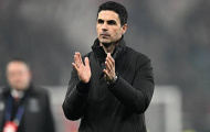 Arteta đáp trả chỉ trích về lối đá của Arsenal