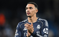 Trent lột xác công thủ toàn diện trước Man City