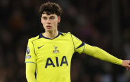 MU tận dụng khủng hoảng của Spurs để mua Archie Gray