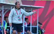 HLV U23 Thái Lan xin lỗi người hâm mộ vì lỡ ngôi vô địch