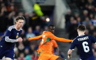 Pepe trừng phạt hàng công vô duyên của tuyển Scotland