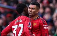 Casemiro xúc động vì tình cảm của người hâm mộ Man Utd