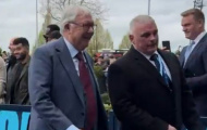 Sir Alex gây bất ngờ khi đến sân Etihad xem tứ kết FA Cup