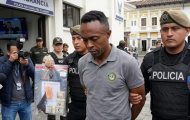 Cựu sao Ecuador bị đánh hội đồng vì tham gia cướp có vũ trang