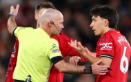 Carrick bức xúc vì thẻ đỏ của Martinez trong trận thua Leeds