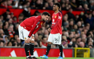 Roy Keane chê hàng tiền vệ Man Utd biến mất trước Leeds