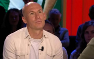 Arjen Robben nổi đóa với trọng tài và phóng viên tại giải trẻ