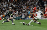 Vì sao Philipp Lahm coi Manuel Neuer là thủ môn trăm năm có một?