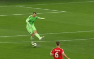 Manuel Neuer nhận mưa gạch đá vì sai lầm trước Real Madrid