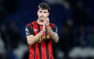 Marcos Senesi là chiếc phao cứu sinh cho hàng thủ Man Utd