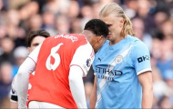 Gabriel tái hiện thảm họa Rob Holding trước Man City