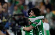 Hòa Betis phút cuối, Real Madrid hụt hơi trước Barca