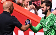 Arne Slot thừa nhận khả năng bán Alisson cho Juventus