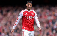 Saliba kêu gọi toàn đội Arsenal 'đá chết bỏ' vì ngôi vương