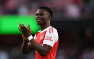 Saka trở lại, Rooney đặt cửa Arsenal vô địch Ngoại hạng Anh