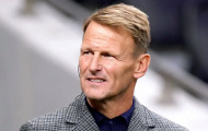 Sheringham vạch sai lầm đẩy Tottenham đến bờ vực rớt hạng