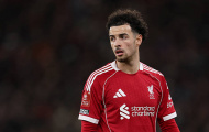 Vì sao Curtis Jones lạc lõng tại Liverpool nhưng lại hợp với Villa?