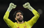 Van der Sar gây sốc khi chọn Onana, gạch tên David Raya