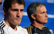 Mourinho thà làm bạo chúa còn hơn để phòng thay đồ nổi loạn
