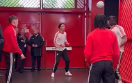 Lộ video dàn sao Liverpool thiếu tập trung trước trận thua MU