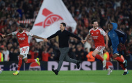 Rooney chê Arsenal ăn mừng lố, Wright lập tức đáp trả