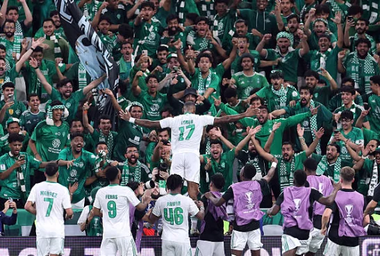 Ivan Toney lập hat-trick, Al Ahli hạ gục Al Fateh