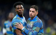 Phòng thay đồ Real Madrid đang là một thùng thuốc súng