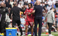 Rút Rio Ngumoha, Arne Slot bị fan Liverpool la ó dữ dội