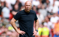 Arne Slot và cơn thịnh nộ hiếm thấy tại thánh địa Anfield