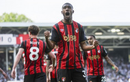 Bournemouth áp sát top 5 sau trận cầu 2 thẻ đỏ ở London