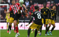 Xhaka nhắc Sunderland tỉnh táo sau trận hòa MU