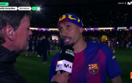 Vô địch cùng Barca, Raphinha xúc động tri ân Flick