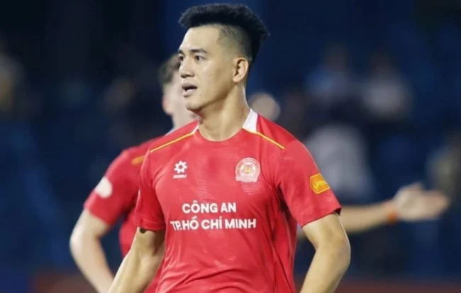 Ghi bàn sau 15 trận tịt ngòi, Tiến Linh nói lời xin lỗi