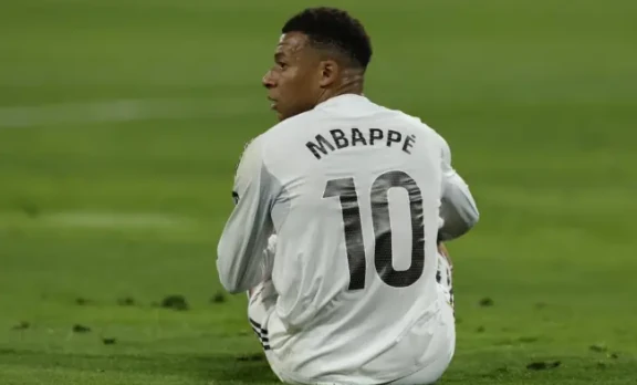 Mbappe đang tự biến mình thành 'kẻ phản diện' tại Bernabeu
