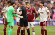 Bước ngoặt lịch sử đưa Arsenal chạm tay vào ngôi vương