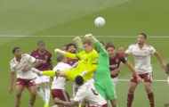 Lộ đoạn hội thoại VAR vụ West Ham bị tước bàn thắng trước Arsenal