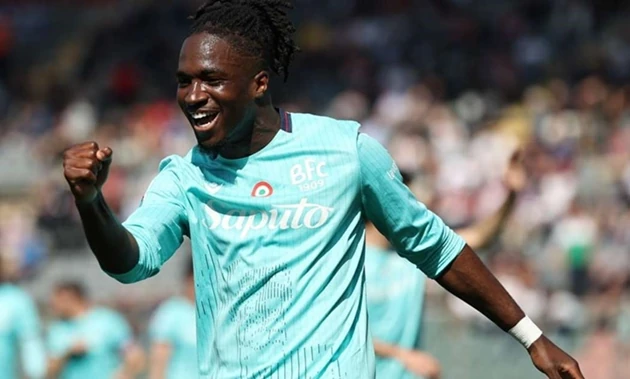Chelsea đấu MU tranh Jonathan Rowe giá 39 triệu bảng