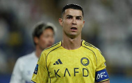 Ronaldo bỏ mặc đồng đội và từ chối nhận huy chương cúp châu Á