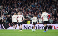 Huyền thoại sững sờ khi Liverpool thua Aston Villa