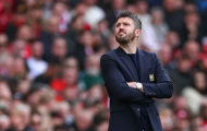 Roy Keane cảnh báo Michael Carrick về những lỗ hổng tại Man Utd