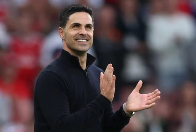 Arteta ví von CĐV Arsenal như 'cầu thủ ma thuật' tạo khác biệt