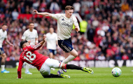 Lập cú đúp kiến tạo, Elliot Anderson chinh phục CĐV Man Utd