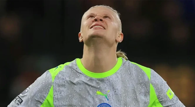 Haaland nổi đóa vì Man City dâng chức vô địch cho Arsenal