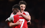 Arsenal lần đầu in logo vàng lên áo đấu nhờ vô địch Ngoại hạng Anh