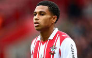 Southampton dính bê bối giúp MU dễ có Shea Charles