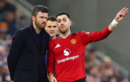 Carrick giục MU giữ chân Dalot trước sự nhòm ngó của Real