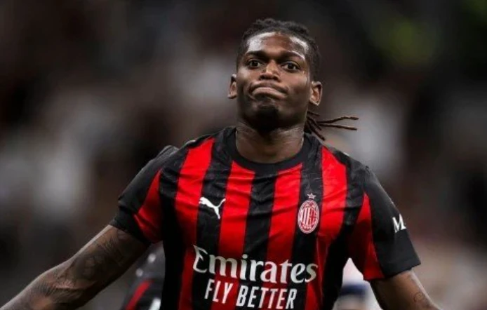 Tin đồn chuyển nhượng sáng 24/5: MU dẫn đầu thương vụ Rafael Leao; Chelsea lôi kéo Thiago Silva