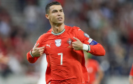 Ronaldo vượt mặt Lionel Messi về thu nhập năm thứ tư liên tiếp