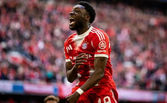 Bayern Munich cân nhắc chia tay Alphonso Davies